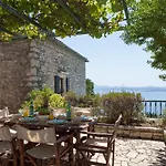 Lithari, Nissaki, Corfu * Vigglatouri