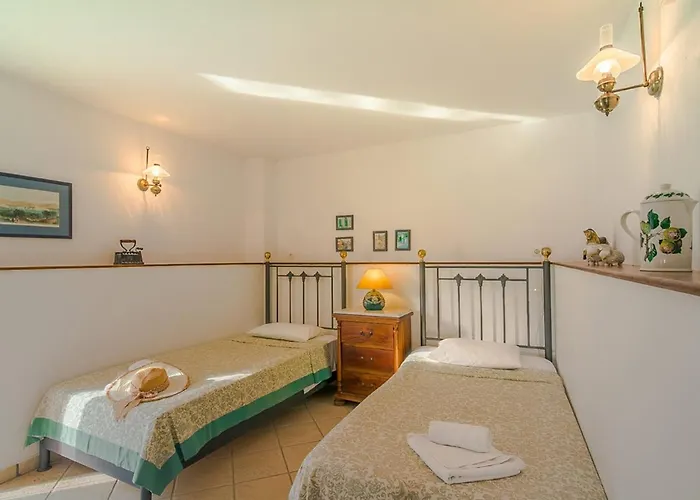 Lithari, Nissaki, Corfu Vila Vigglatouri