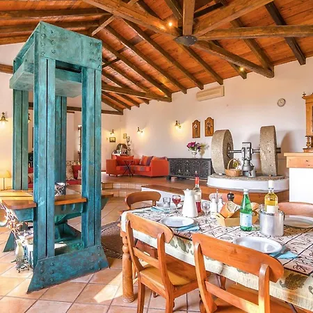 Lithari, Nissaki, Corfu Villa